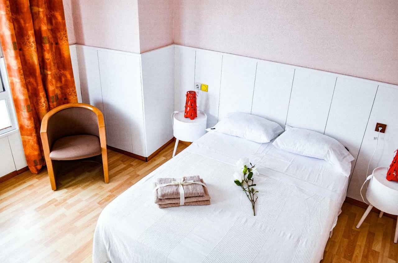 Virgen Apartament Hotel 库列拉 外观 照片